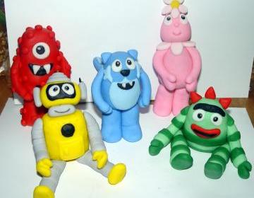 Fondant "Yo Gabba Gabba Inspired" Cake Toppers