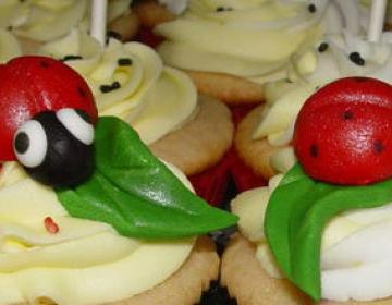 12 Fondant Ladybug Cupcake Toppers